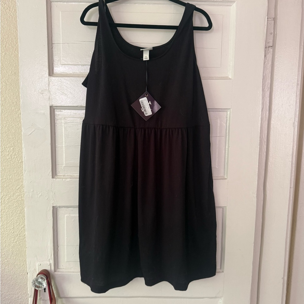 Plus size Black Sleeveless Dress